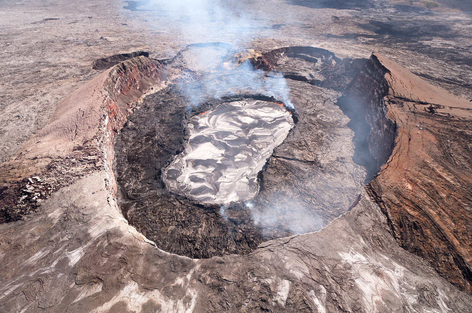 Arial view from Halema uma u crater