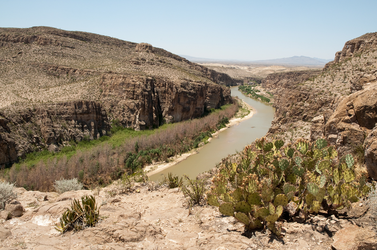hot springs canyon and rio grande river