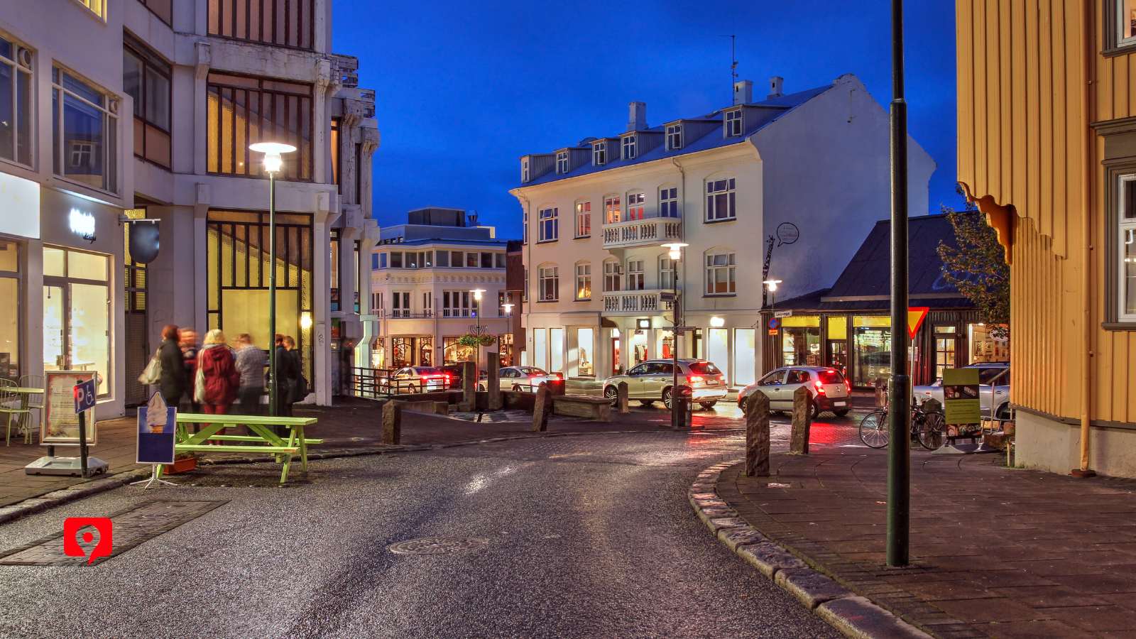 HOW TO AVOID THE CROWDS